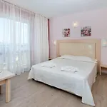 Relax Complex & Hotel 3*