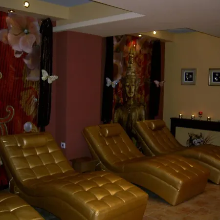 ホテル Relax Complex & 3*