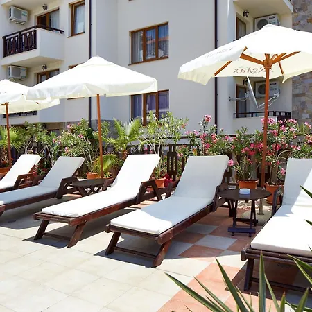 Relax Complex & Sluneční pobřeží