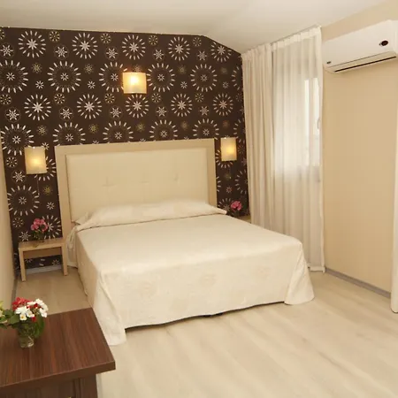Relax Complex & Otel Sunny Beach