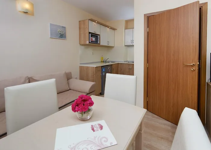 Ξενοδοχείο Relax Complex & 3*