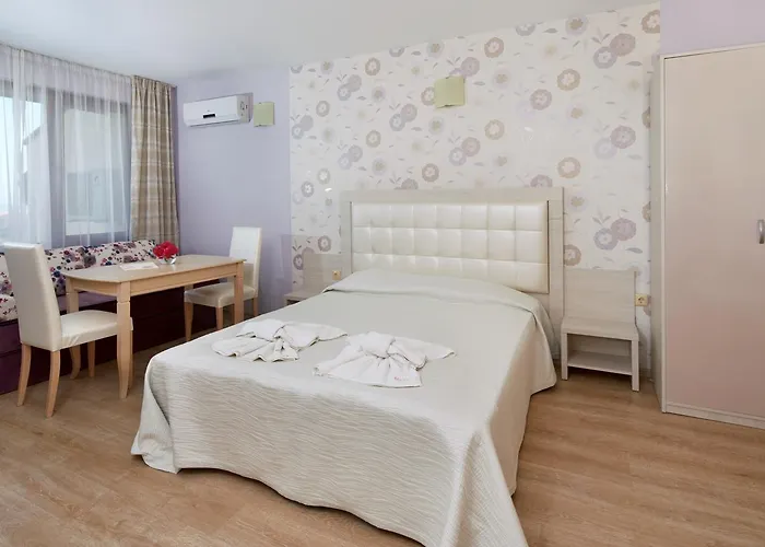 Relax Complex & 3* Σάνι Μπιτς