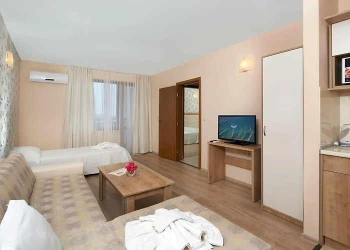 Ξενοδοχείο Relax Complex & Σάνι Μπιτς