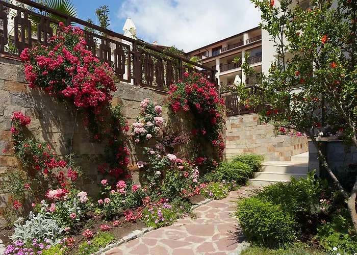 Ξενοδοχείο Relax Complex & 3*