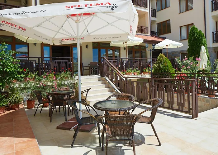 Ξενοδοχείο Relax Complex &