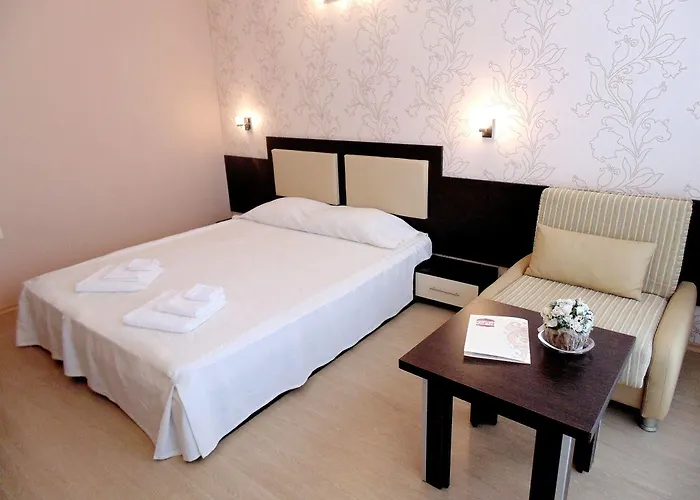 Ξενοδοχείο Relax Complex & 3*