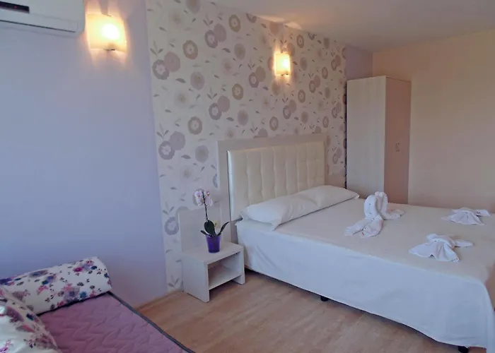 Ξενοδοχείο Relax Complex & 3*