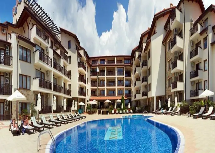 Relax Complex & Σάνι Μπιτς