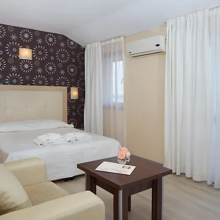 Hotel Relax Complex & 3*