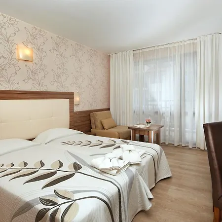 Relax Complex & 3*