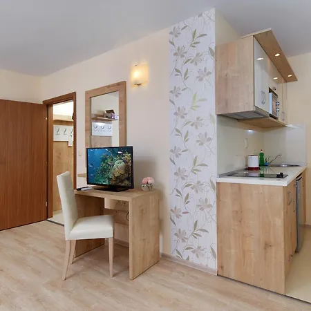 Relax Complex & 3* Napospart